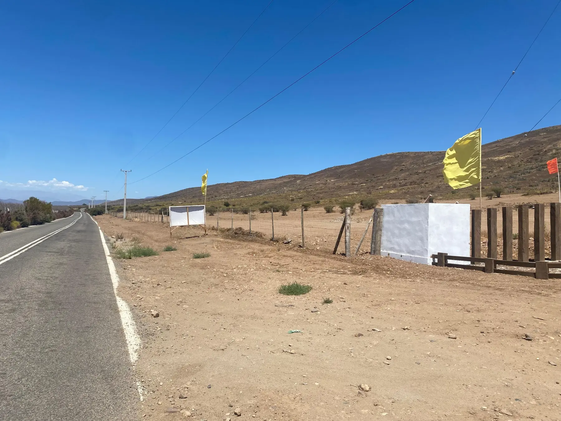 Postación eléctrica en el sector de Ovalle San Marcos